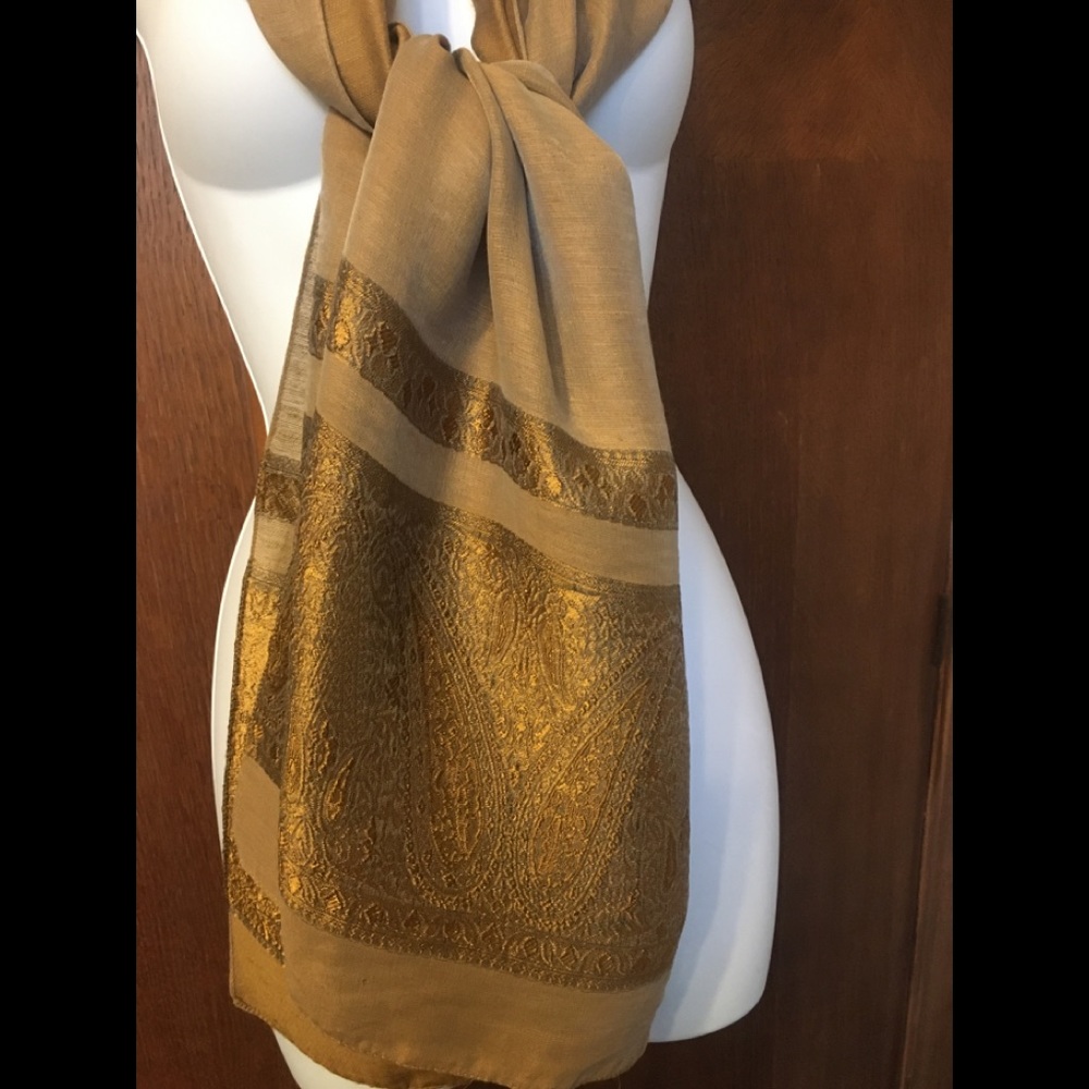 Frangi Scarf - Picture 3 of 6